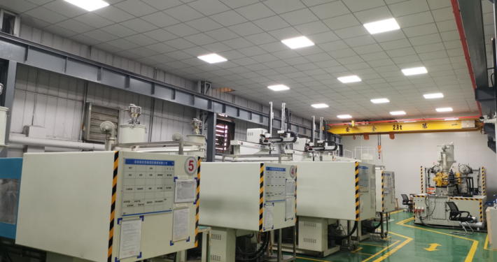 injection molding machine